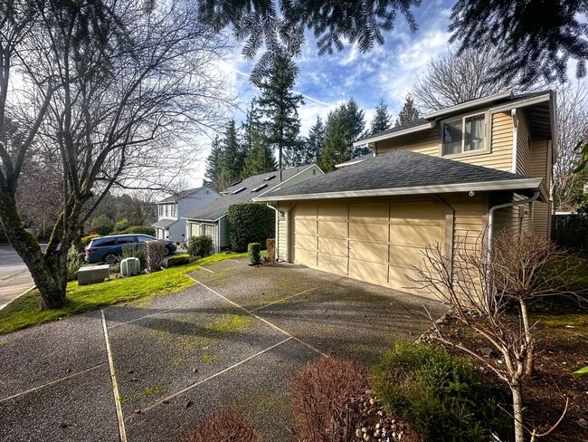 Building Photo - Charming 3 Bedroom Home in Klahanie | Issaquah Schools