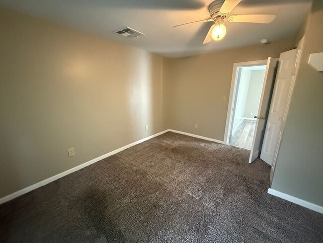 Building Photo - Adorable Small Broken Arrow Home, Close to the Rose District!