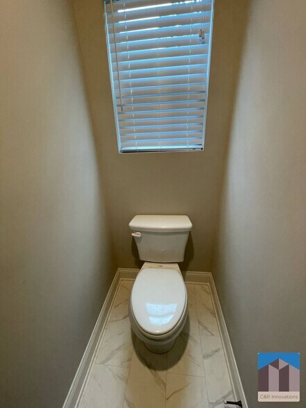 Building Photo - 300 Omnia Ridge Way