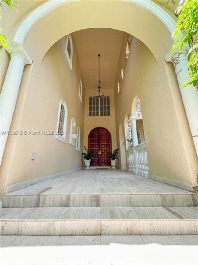 Building Photo - 194 Caoba Ct