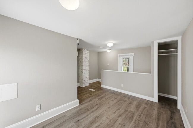 Building Photo - Cozy & Modern 1-Bed, 2-Bath Tiny Home – Renovated in Columbus!