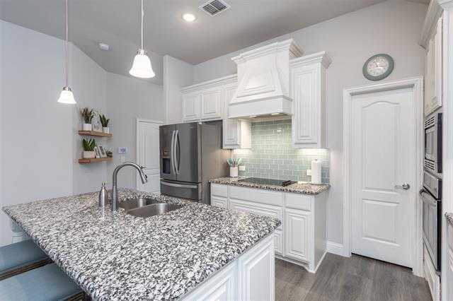 Building Photo - 204 Garden Grove Dr