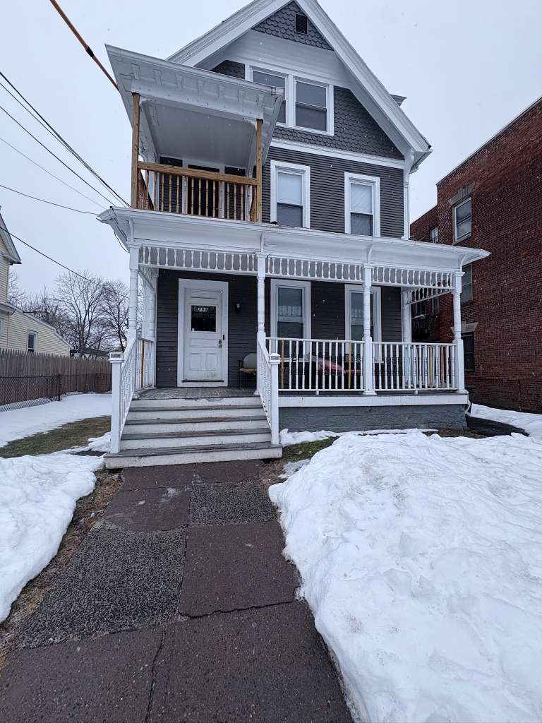 Building Photo - 299 Norton St