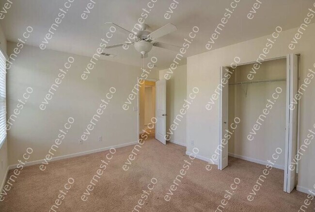 Building Photo - 1628 Stonewater Dr