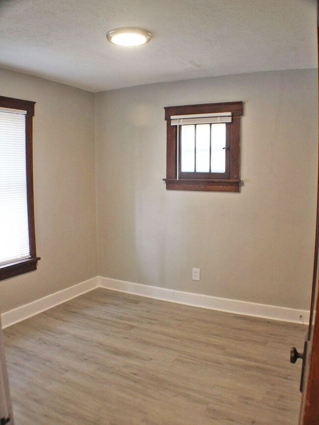 Building Photo - Dwight Ave House:New Year, New Home: 50% O...