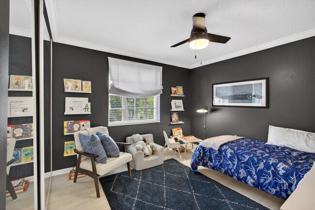 Building Photo - 2114 Chagall Cir