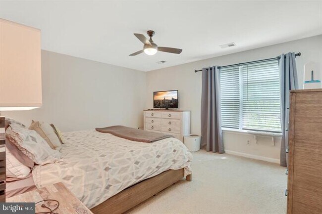 Building Photo - 1121 Huntmaster Terrace NE