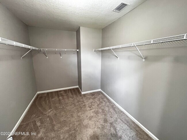 Building Photo - 11646 Pacific Dogwood Ct