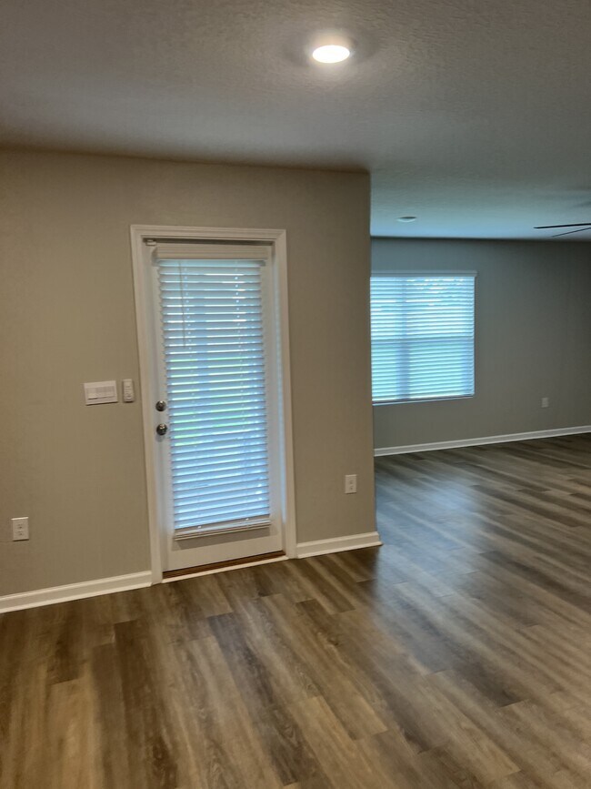 Building Photo - 4607 Reveille Wy