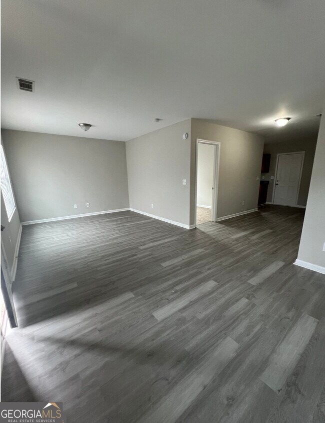 Building Photo - 733 Wheel House Ln