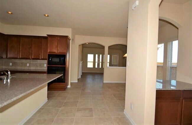 Building Photo - 7219 Pearl Terrace Ln