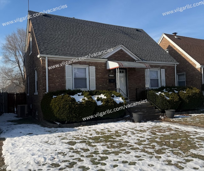 Building Photo - Spacious 4-Bedroom • 2-Bathroom Single-Family Home