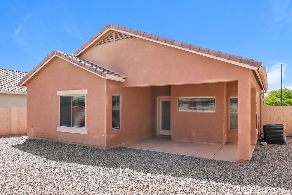 Building Photo - 17792 W Paradise Ln