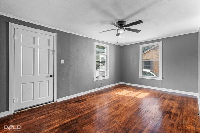 Building Photo - Home For Rent!