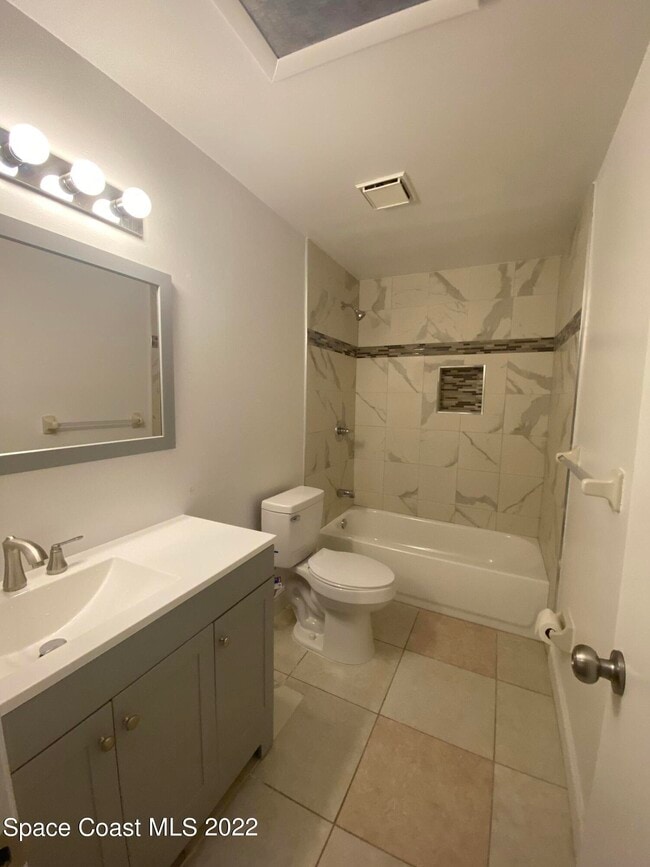 Building Photo - 1514 Clearlake Rd