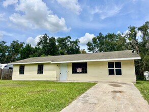 Building Photo - Beautiful 4BR/1.5BA Dade City Home NO APPLICATION FEE!