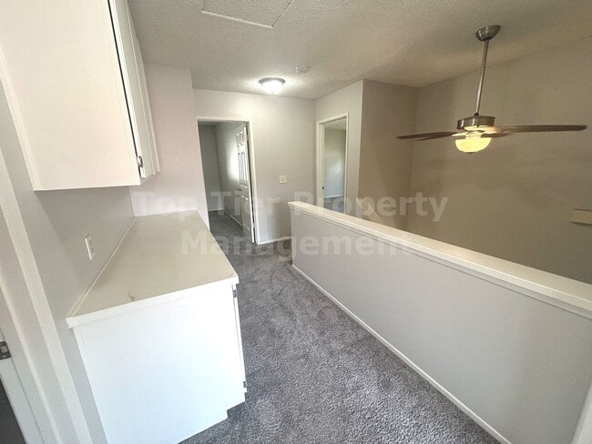 Building Photo - ***Charming 3 bed / 2.5 bath / 1,501 sqft ...