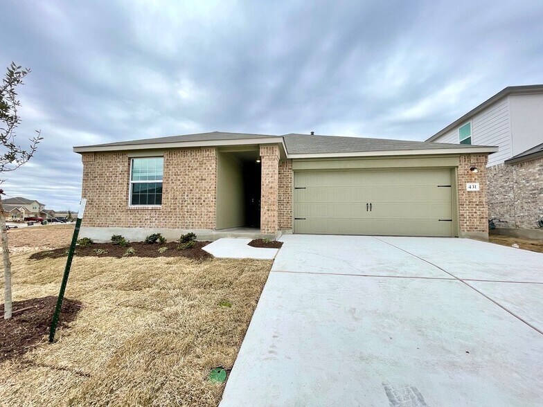 Primary Photo - 431 Sebring Cir