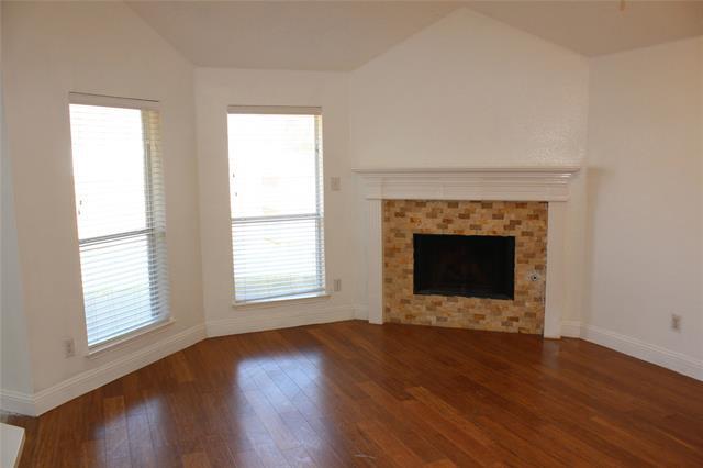 Building Photo - 3325 Bluegrass Dr