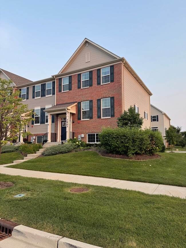 Building Photo - 1603 Sager Way