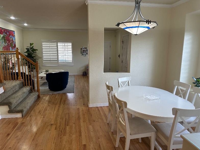 Building Photo - 1516 S Logan St