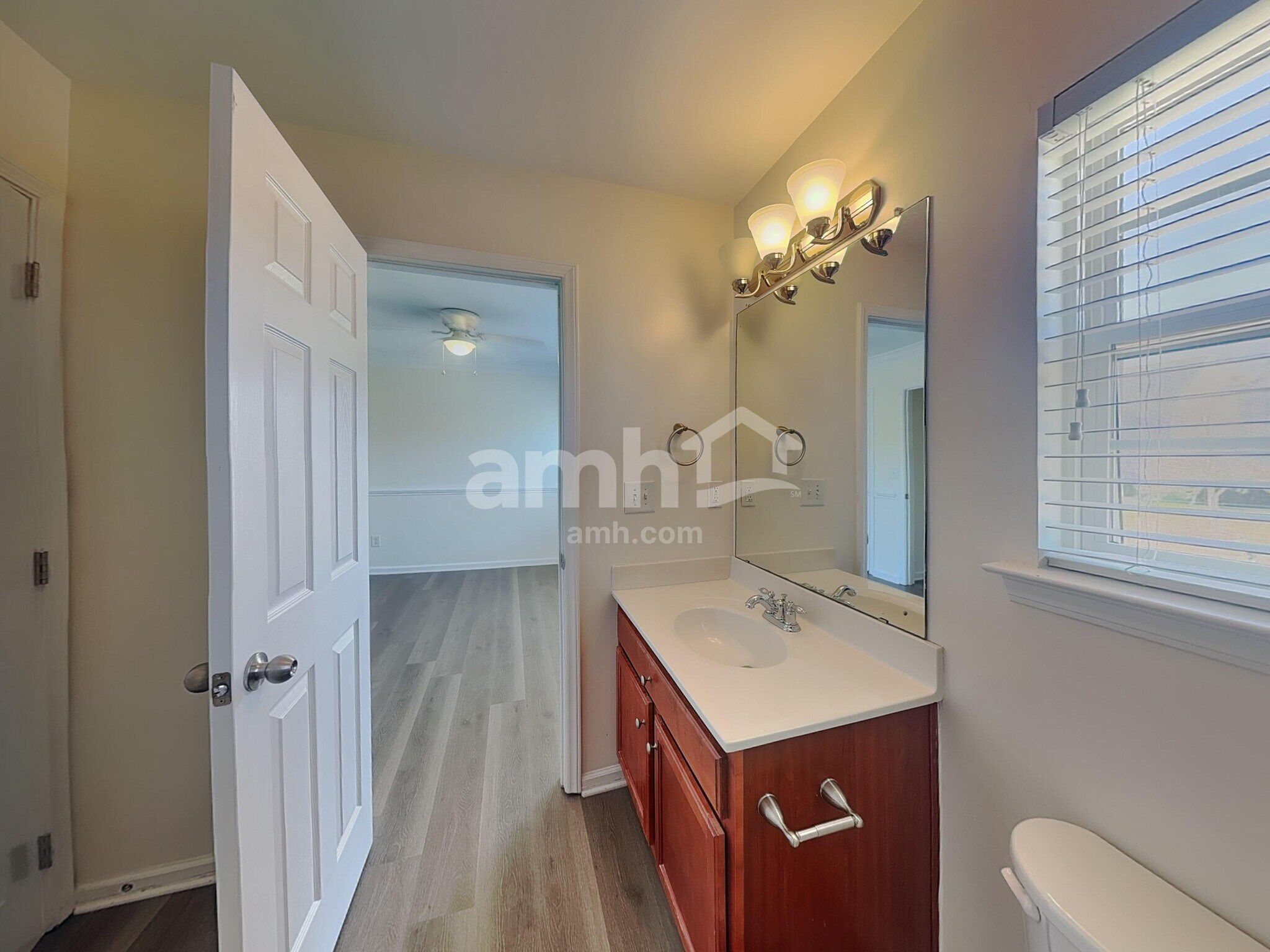 Building Photo - 10339 Samuels Way Dr