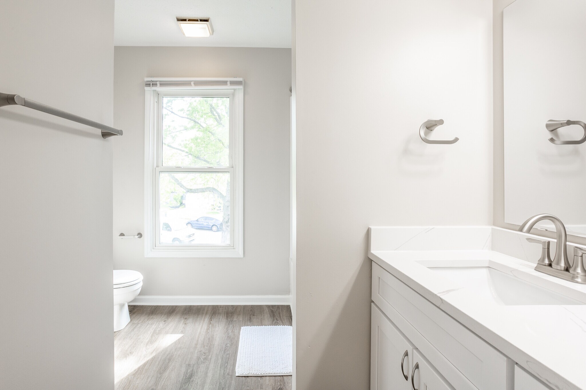 Building Photo - 6130 Bethesda Way