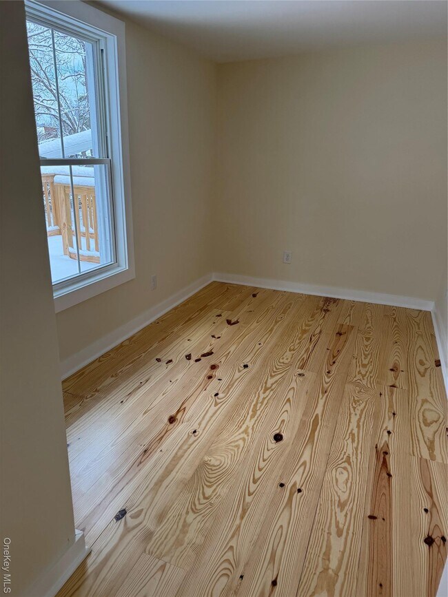 Building Photo - 14 Orchard St