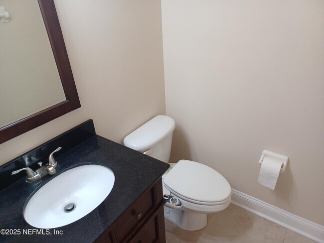 Building Photo - 4463 Ecton Ln E