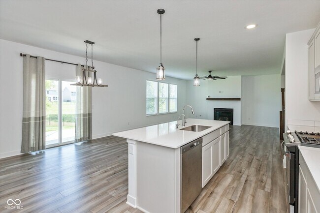 Building Photo - 3148 Hawking Ct