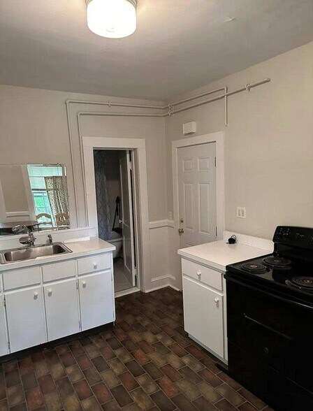 Building Photo - 178 Peach Orchard Rd