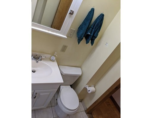 Building Photo - 48 Litchfield St