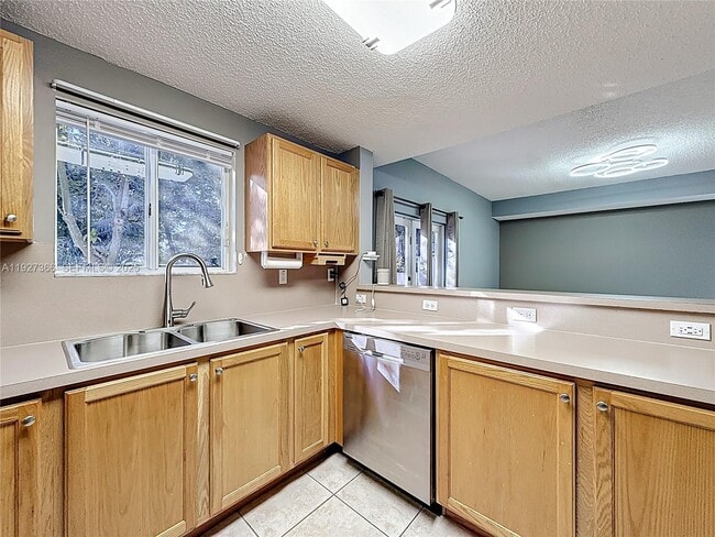 Building Photo - 5955 SW 99th Terrace