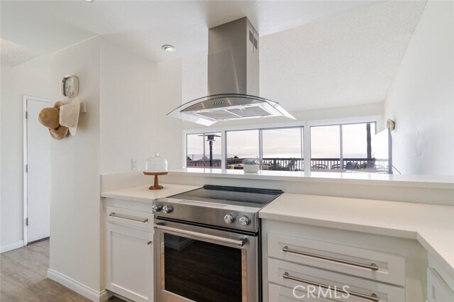 Building Photo - 11813 Ellice St