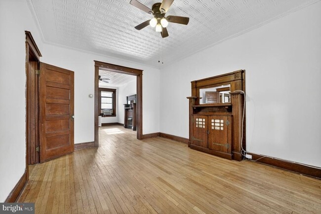 Building Photo - 517 Quincy St NW