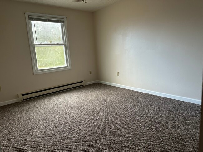 Building Photo - 1823 Partridge Ct