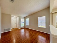 Building Photo - 12211 Dundee Dr