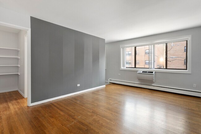 Building Photo - 6029 N Winthrop Ave