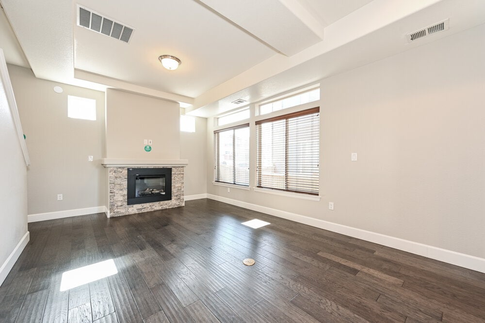 Building Photo - 4478 Elegant St