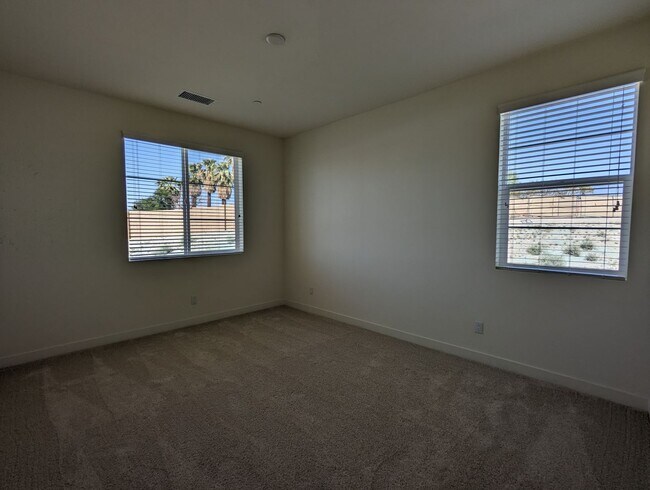 Building Photo - Beautiful Two-Story Four Bedroom Home at t...