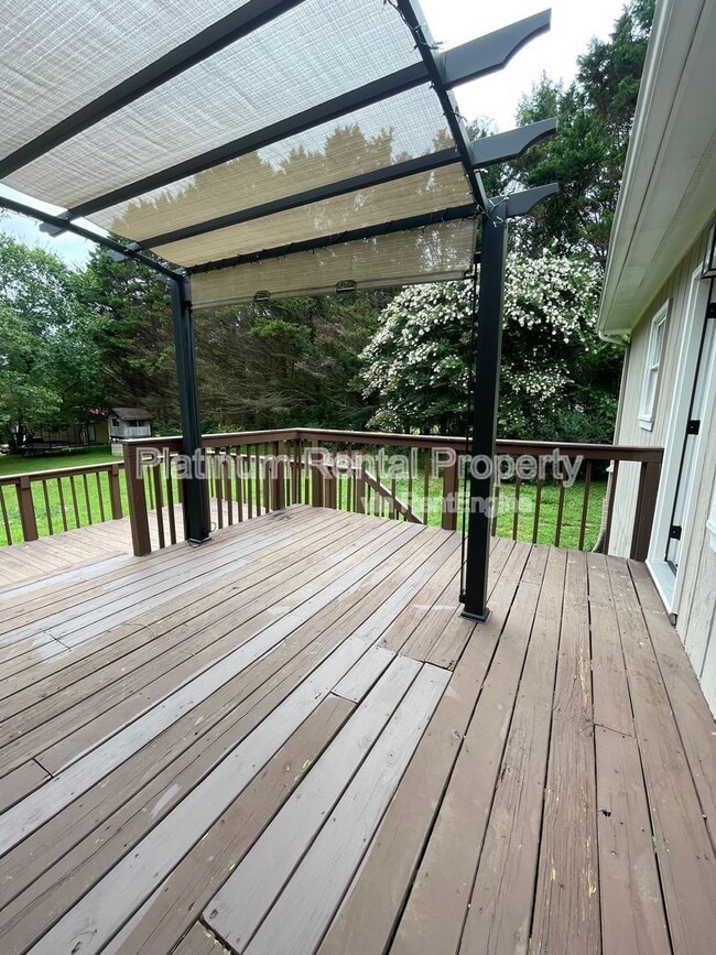 Building Photo - 35 Pecks Creek Ct