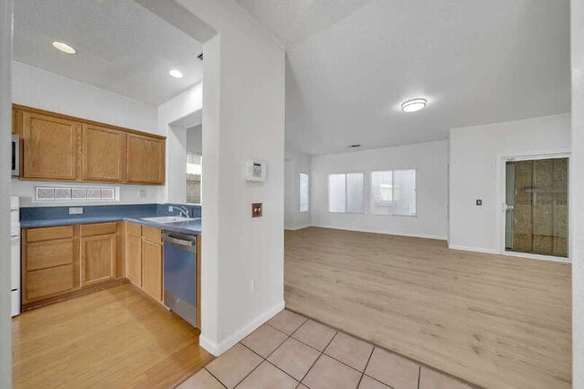 Building Photo - 9326 Lembert Dome Cir