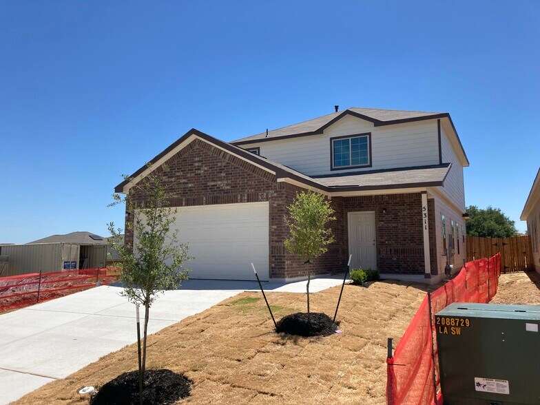 Primary Photo - 5311 Daniel Way