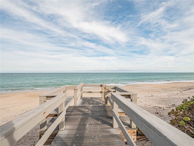 Building Photo - 5670 Jimmy Buffett Mem Hwy