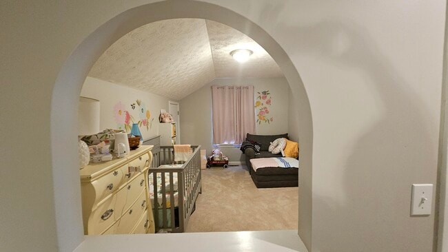 Building Photo - 265 Darenia Ln