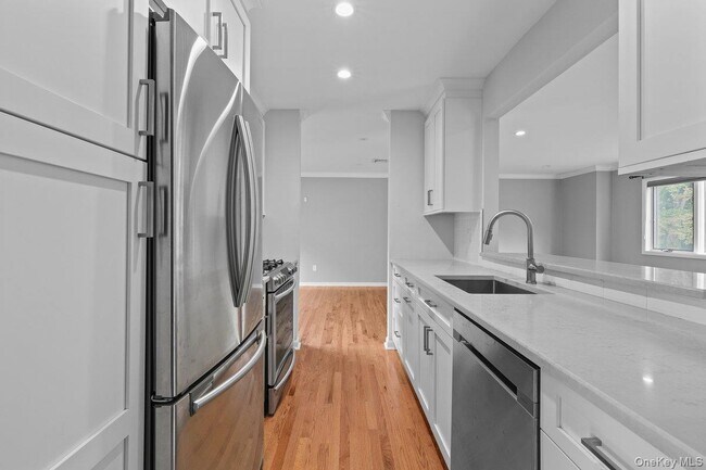Building Photo - 5 Meadowlark Cir