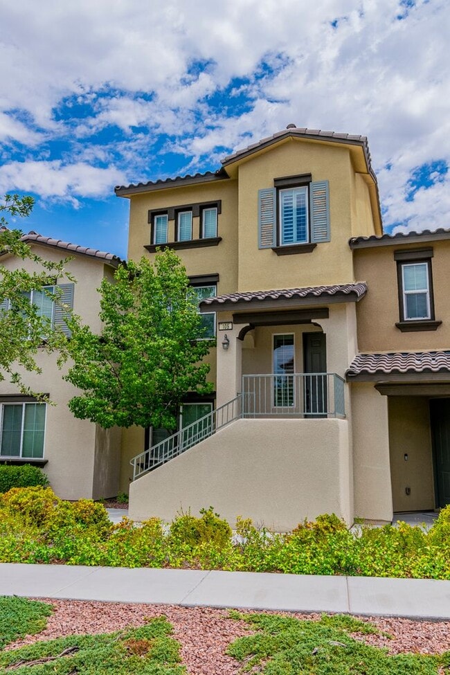 Building Photo - Live Where the Action Is: Modern Townhome Steps from Downtown Summerlin! available 4/1