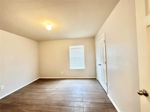 Building Photo - 416 Lead Creek Dr