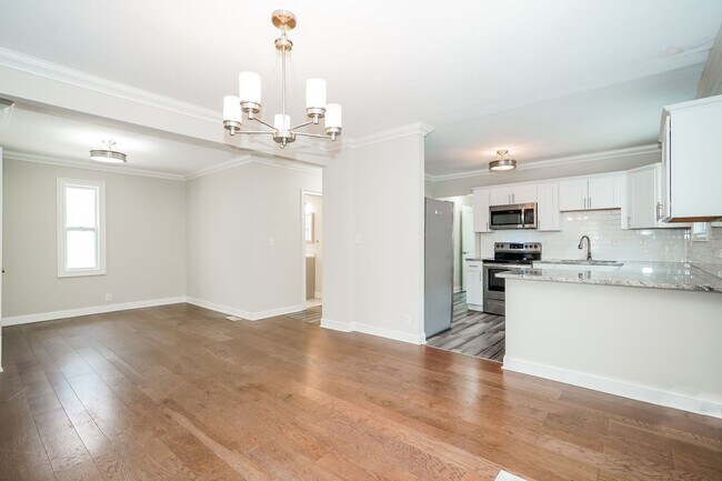 Building Photo - 764-766 Kelton Ave