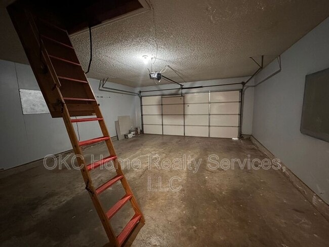 Building Photo - 3110 N Wheeler Cir